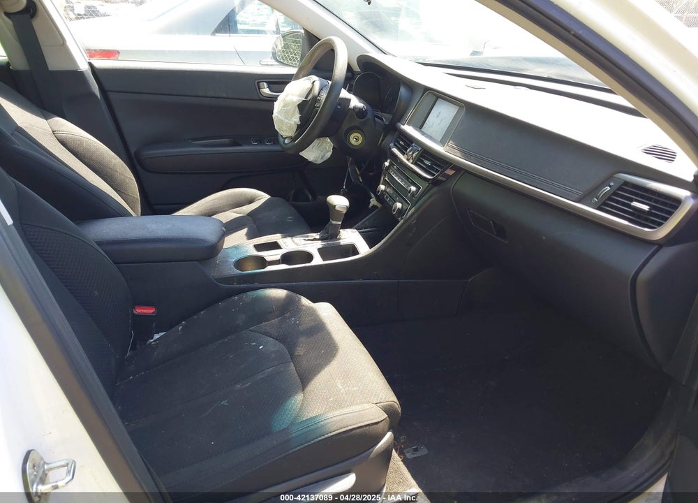 2018 KIA OPTIMA LX VIN: 5XXGT4L32JG193464
