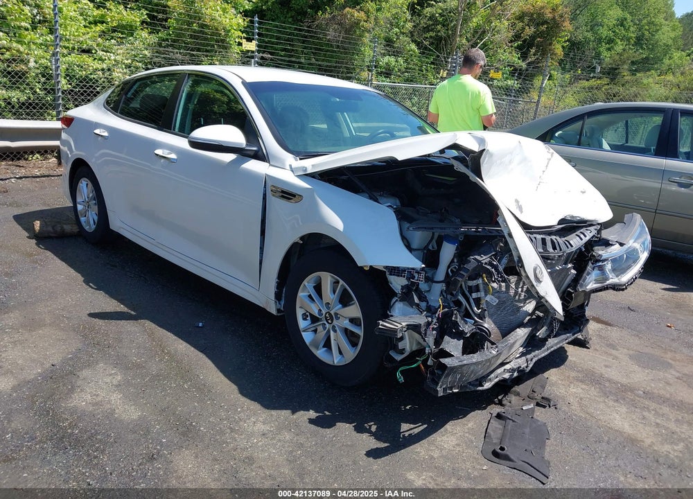 2018 KIA OPTIMA LX VIN: 5XXGT4L32JG193464