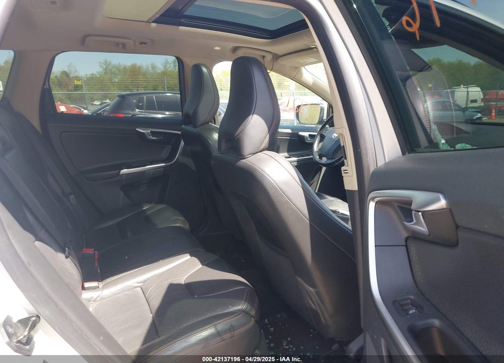 2010 VOLVO XC60 3.2 VIN: YV4960DZ5A2079442