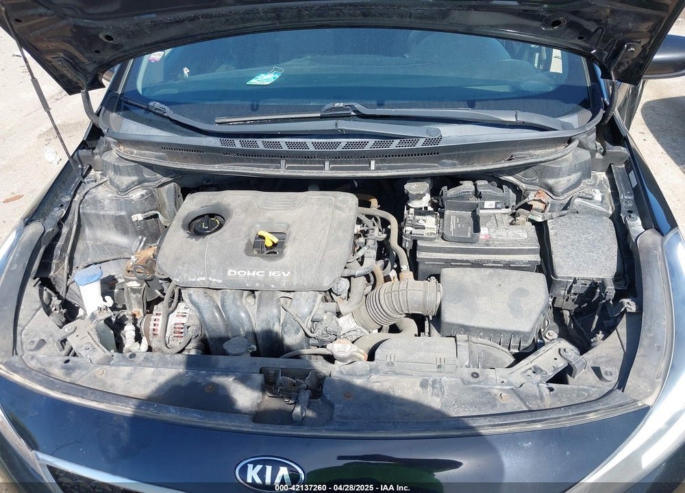 2017 KIA FORTE VIN: 3KPFL4A75HE076322