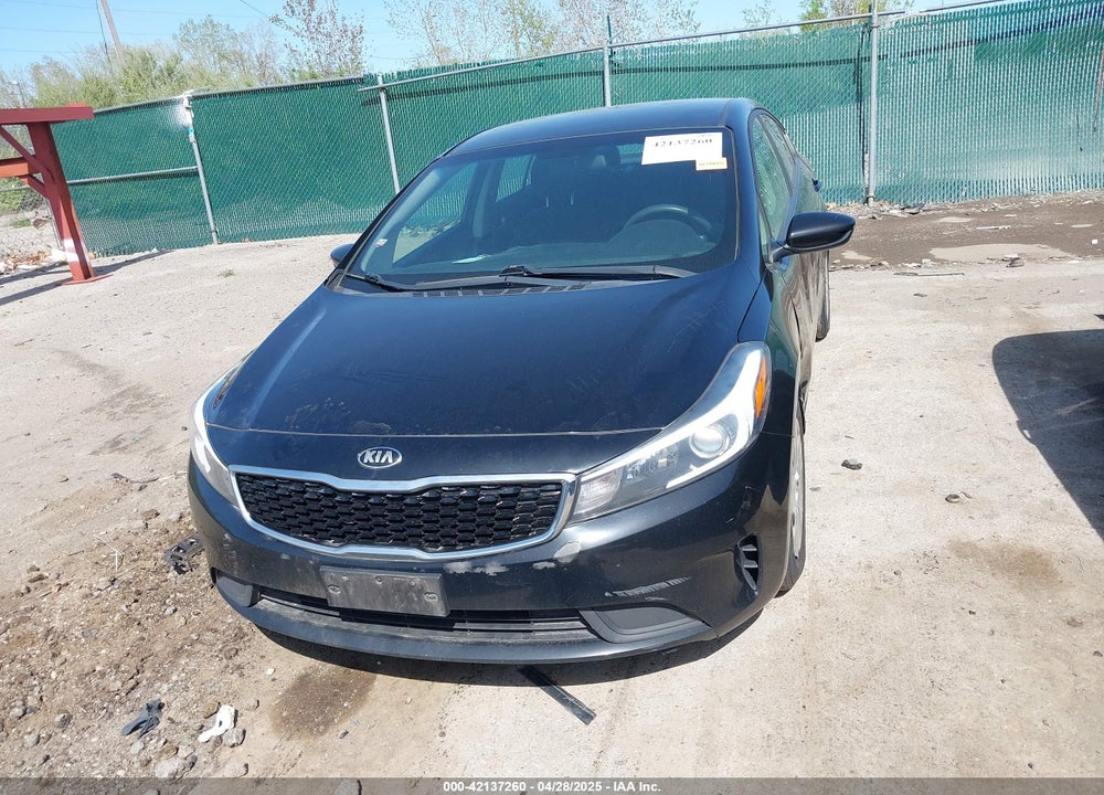 2017 KIA FORTE VIN: 3KPFL4A75HE076322