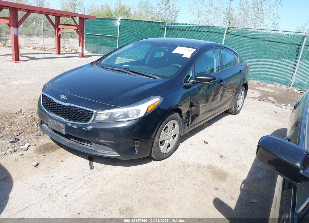 2017 KIA FORTE VIN: 3KPFL4A75HE076322