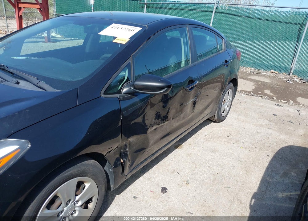 2017 KIA FORTE VIN: 3KPFL4A75HE076322