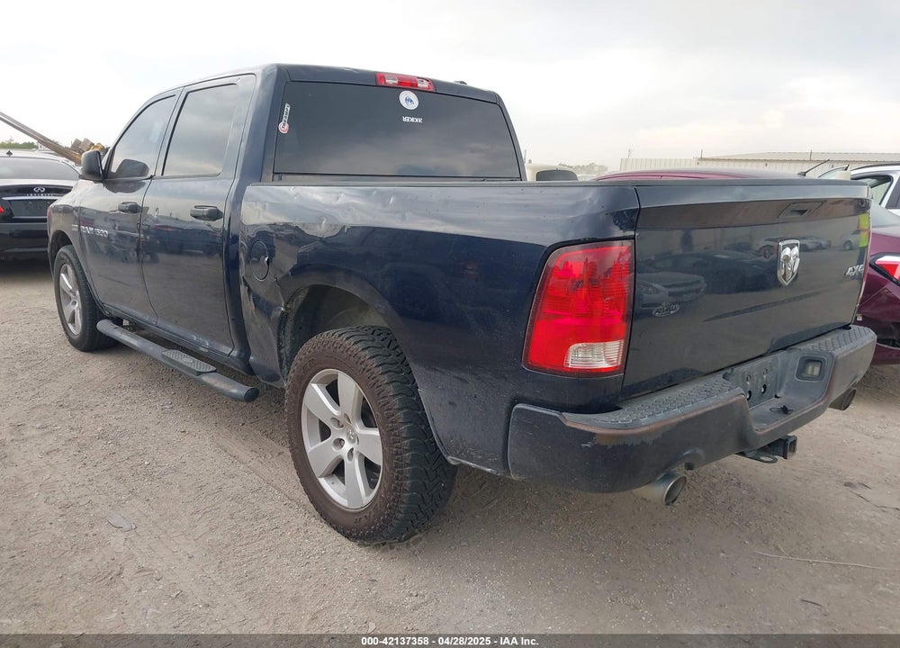2012 RAM 1500 ST VIN: 1C6RD7KT4CS239319