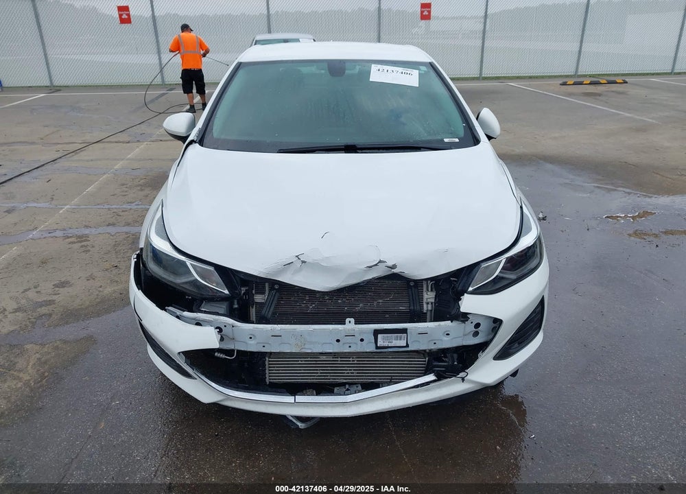 2019 CHEVROLET CRUZE VIN: 1G1BE5SMXK7118146