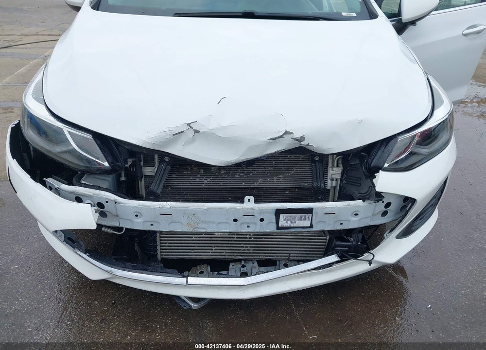 2019 CHEVROLET CRUZE VIN: 1G1BE5SMXK7118146