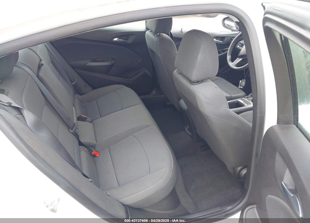 2019 CHEVROLET CRUZE VIN: 1G1BE5SMXK7118146