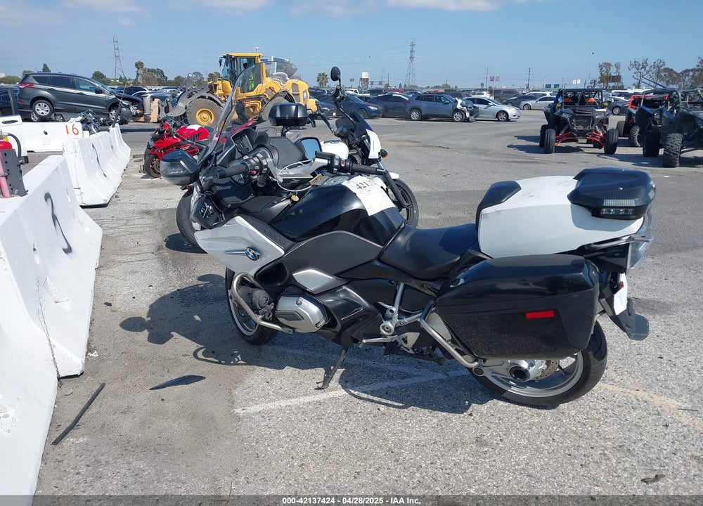 2016 BMW R1200 RT VIN: WB10A1301GZ195575