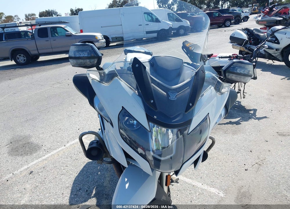 2016 BMW R1200 RT VIN: WB10A1301GZ195575