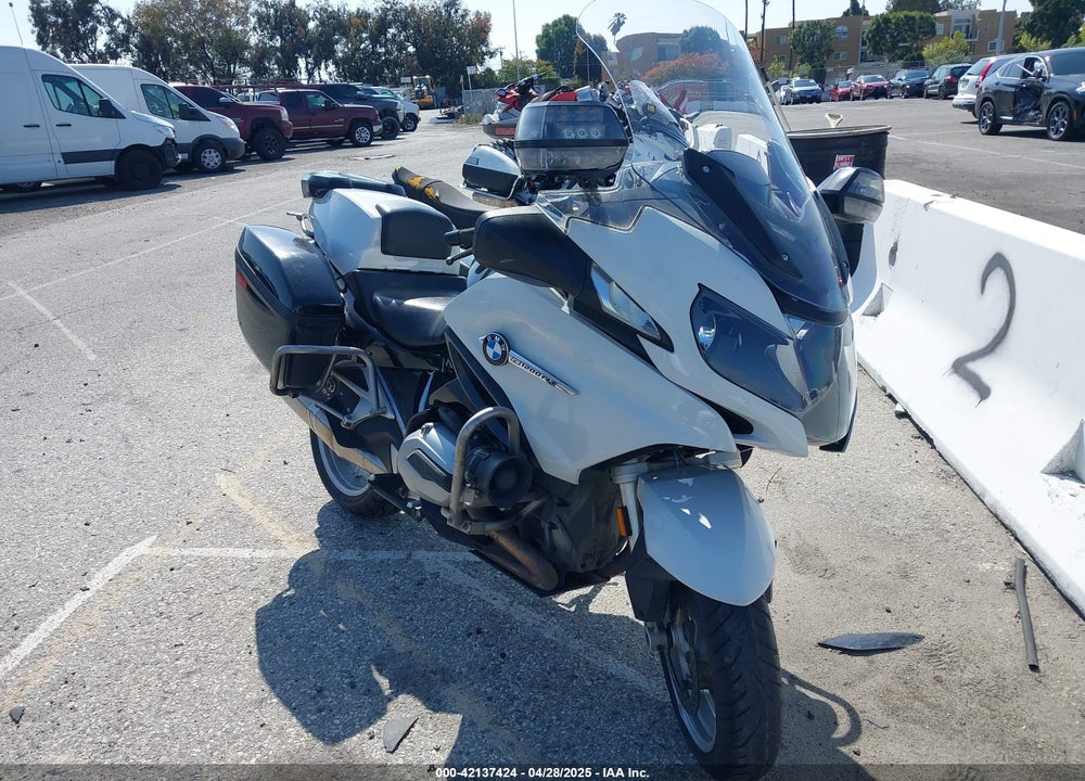 2016 BMW R1200 RT VIN: WB10A1301GZ195575