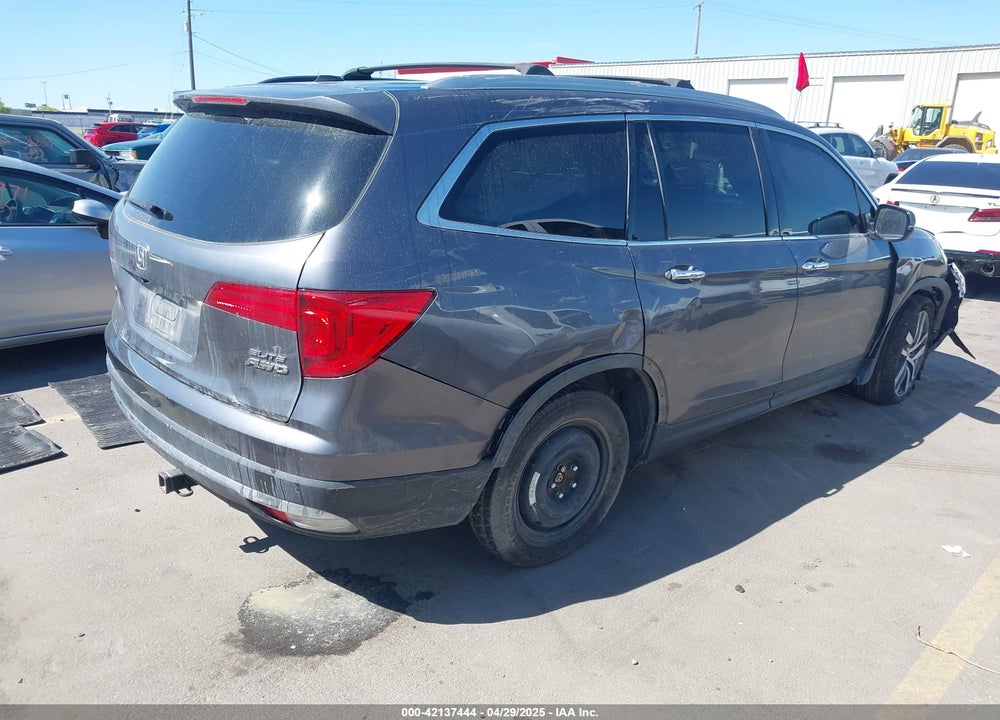 2018 HONDA PILOT ELITE VIN: 5FNYF6H09JB049628