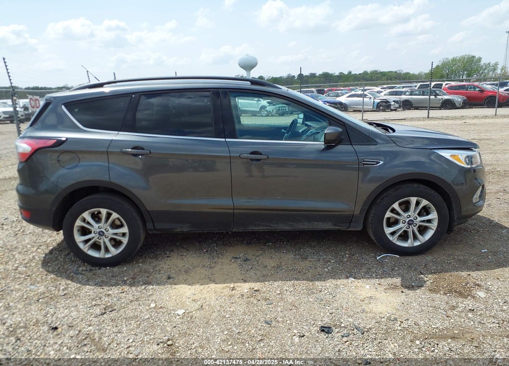 2018 FORD ESCAPE SE VIN: 1FMCU0GD9JUD19235