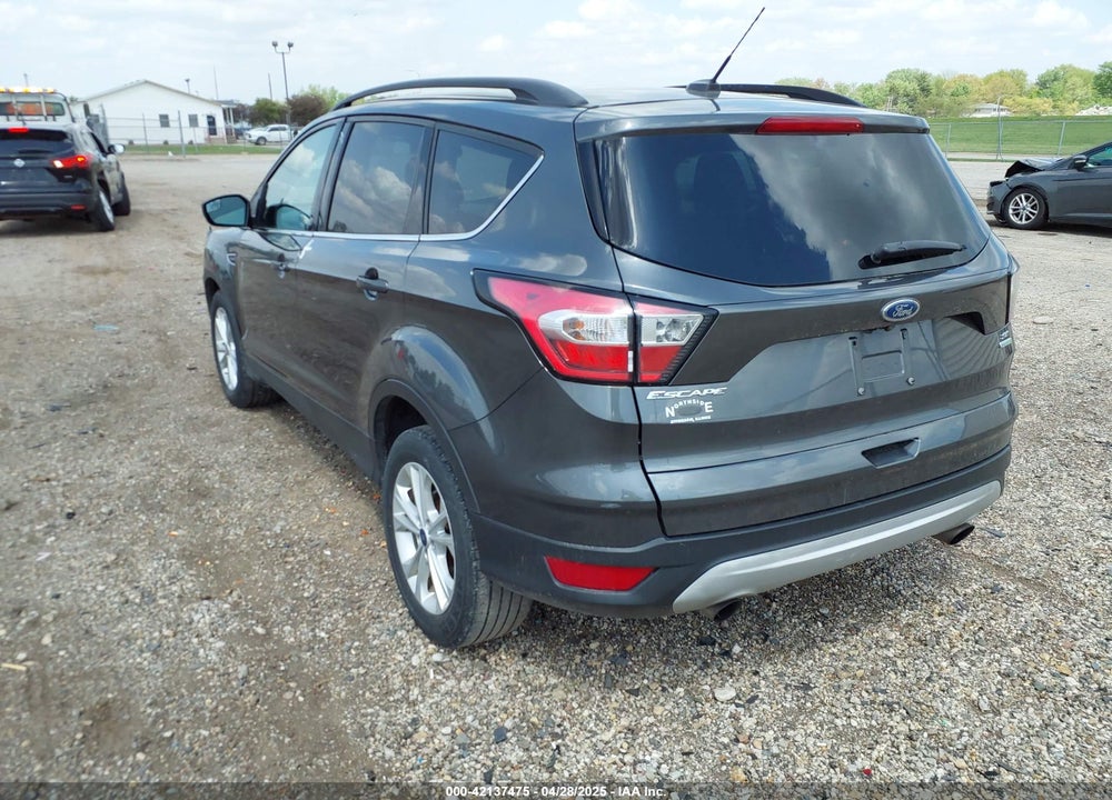 2018 FORD ESCAPE SE VIN: 1FMCU0GD9JUD19235