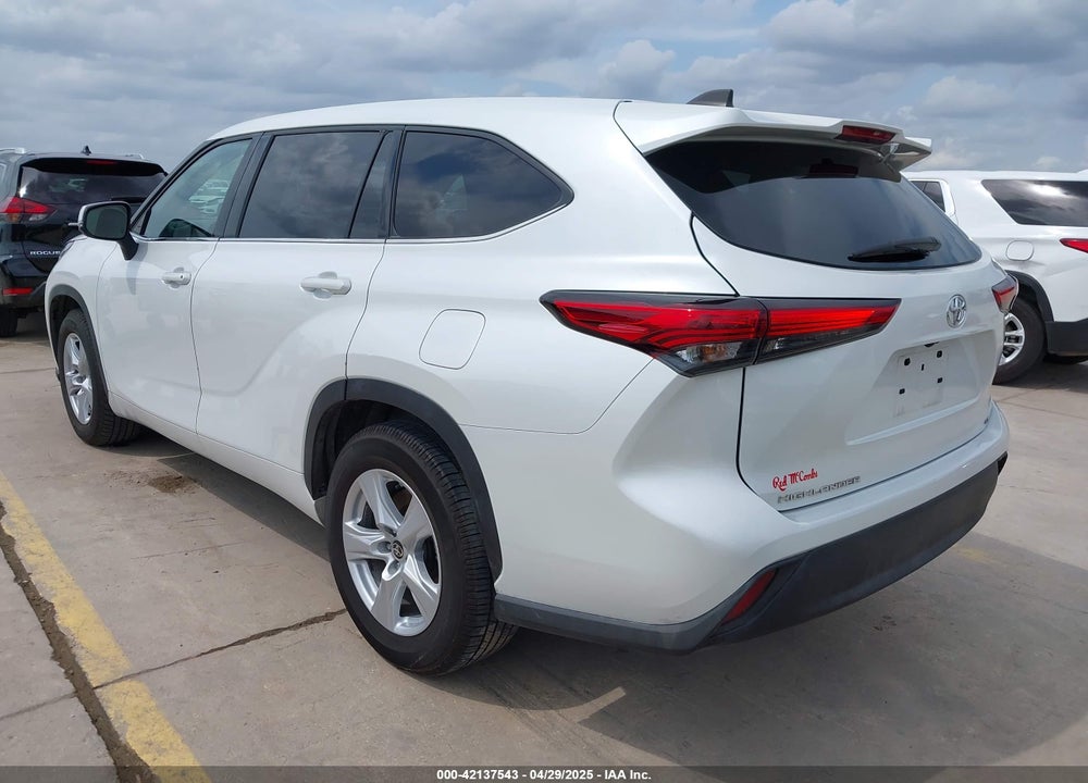 2022 TOYOTA HIGHLANDER VIN: 5TDZZRAH4NS090313