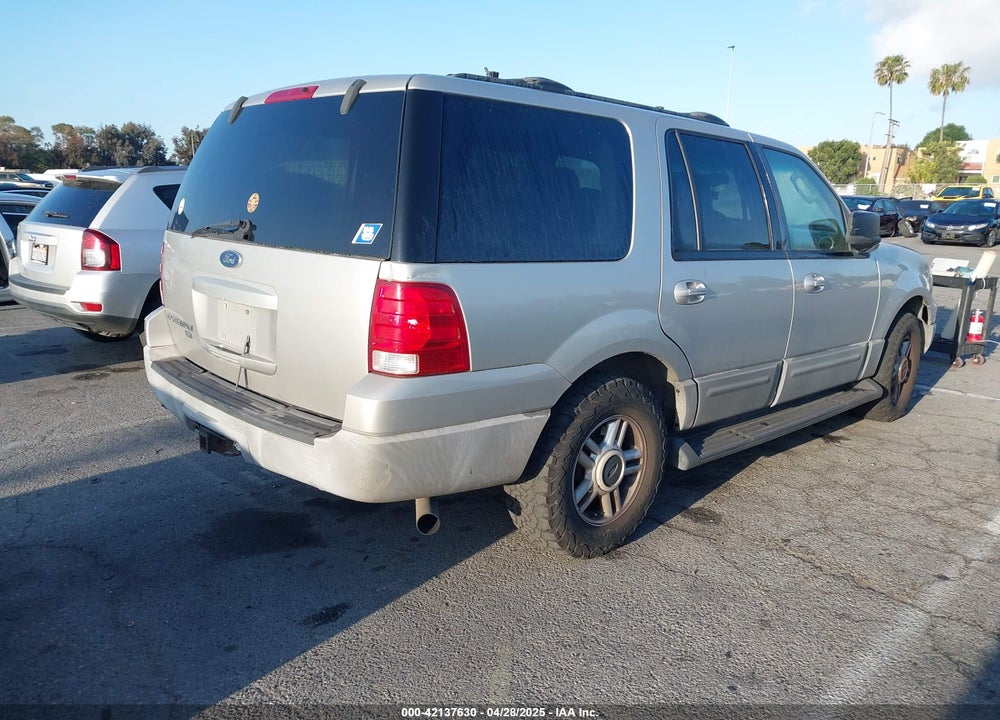 2003 FORD EXPEDITION XLT VIN: 1FMPU16W93LA35218