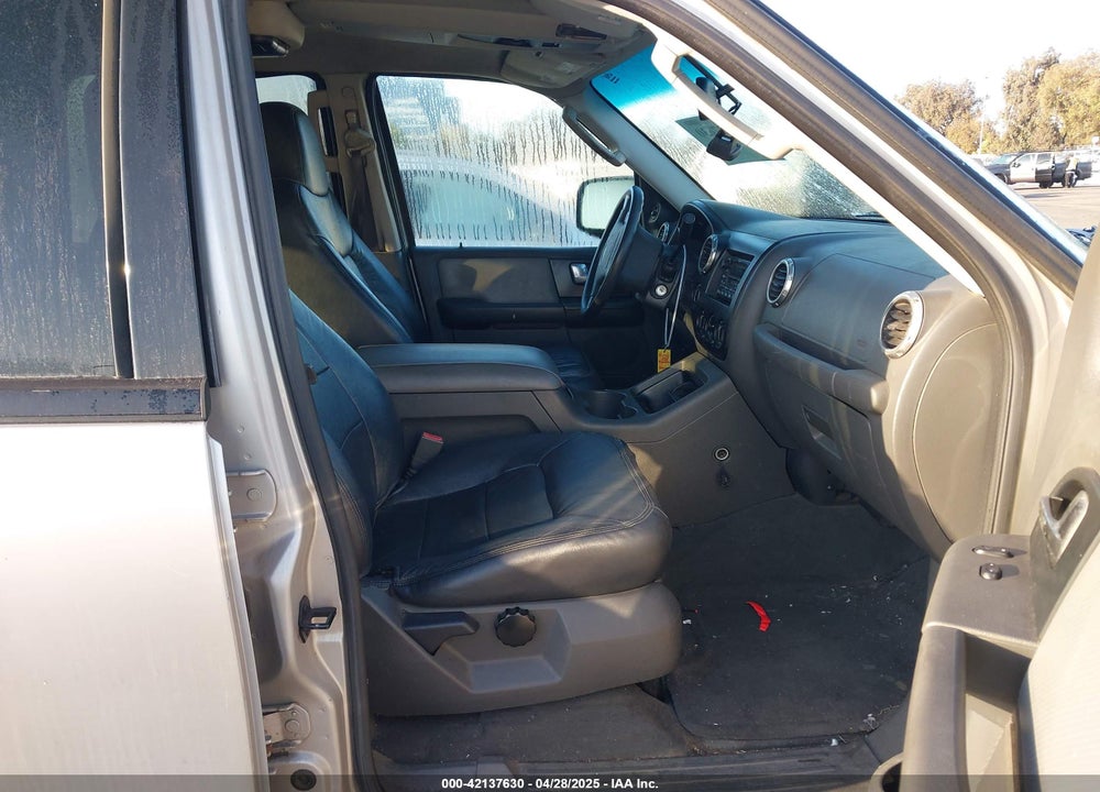 2003 FORD EXPEDITION XLT VIN: 1FMPU16W93LA35218