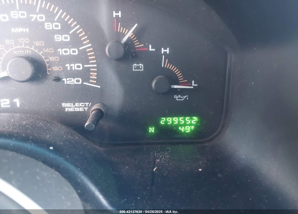 2003 FORD EXPEDITION XLT VIN: 1FMPU16W93LA35218