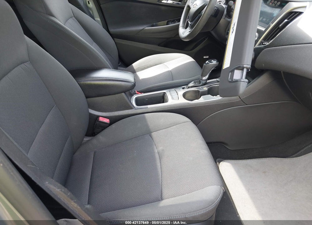 2017 CHEVROLET CRUZE VIN: 1G1BE5SM3H7271962