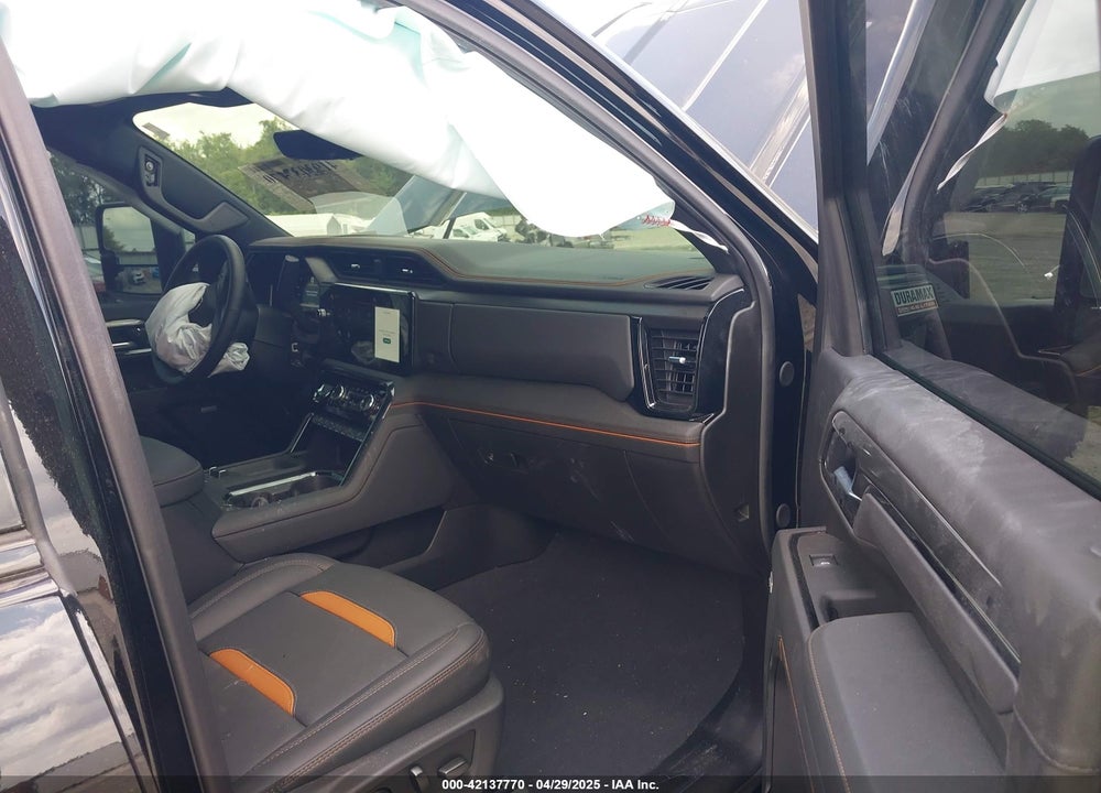 2025 GMC SIERRA 2500HD 4WD STANDARD BED AT4 VIN: 1GT4UPEY0SF185177