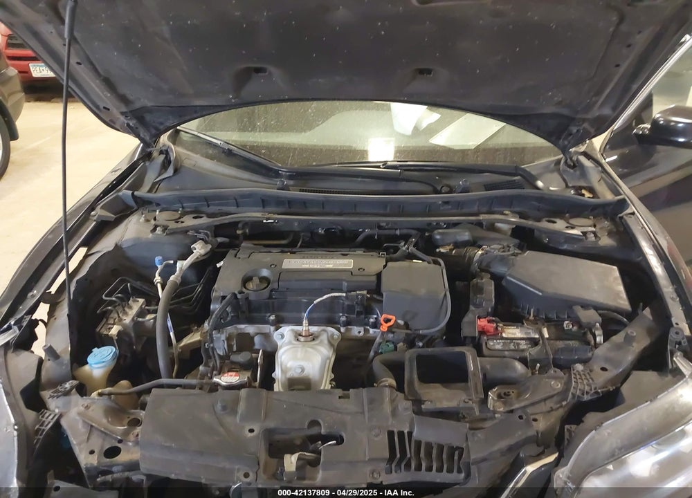 2015 HONDA ACCORD VIN: 1HGCT1B88FA003665