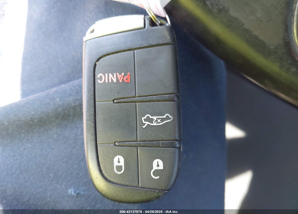 2018 DODGE CHALLENGER VIN: 2C3CDZBT8JH223319