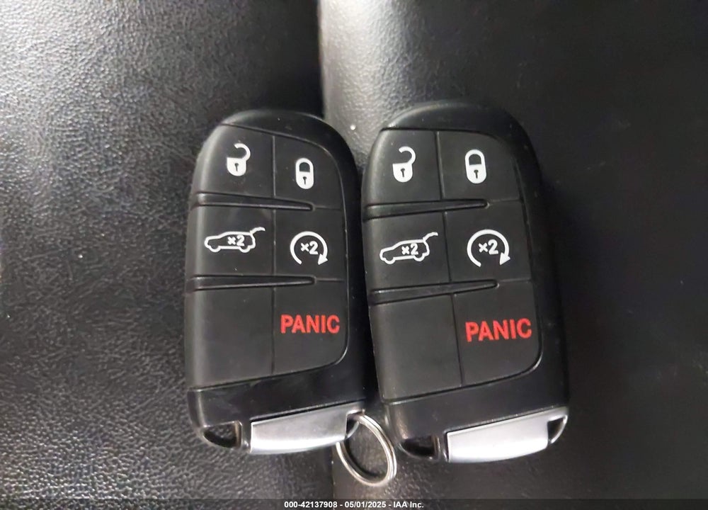 2020 JEEP GRAND CHEROKEE VIN: 1C4RJFBG0LC160058