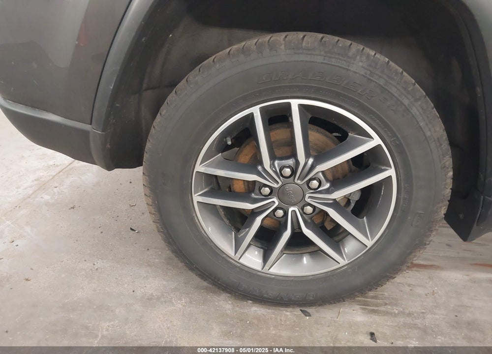 2020 JEEP GRAND CHEROKEE VIN: 1C4RJFBG0LC160058