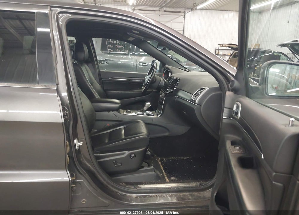2020 JEEP GRAND CHEROKEE VIN: 1C4RJFBG0LC160058