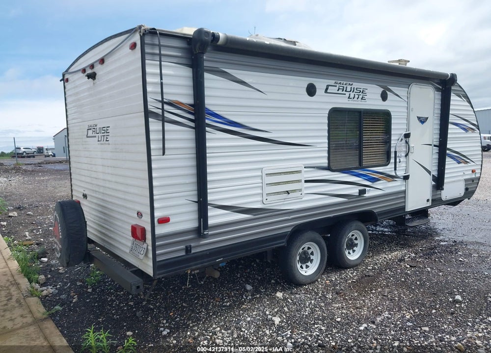 2017 FOREST RIVER CRUZ LITE VIN: 4X4TSMV29H7413590