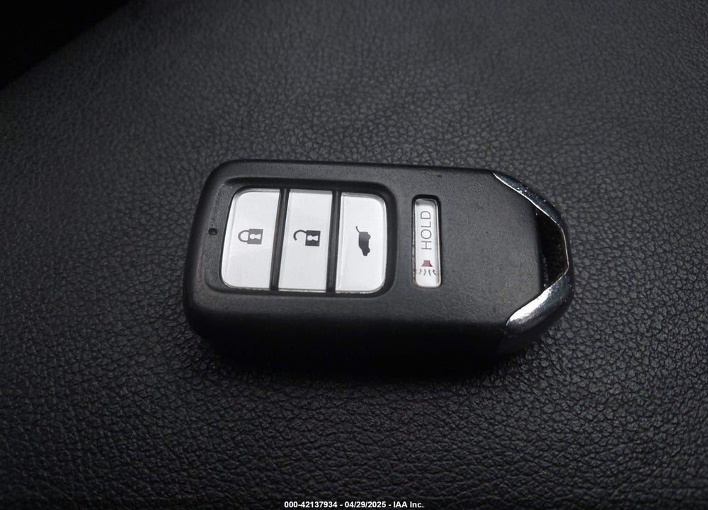 2018 HONDA HR-V VIN: 3CZRU5H77JM701136