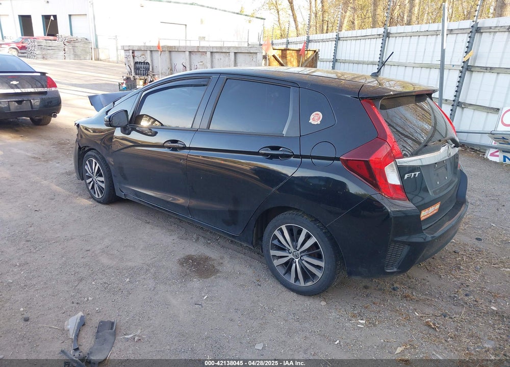 2015 HONDA FIT VIN: 3HGGK5G82FM744840