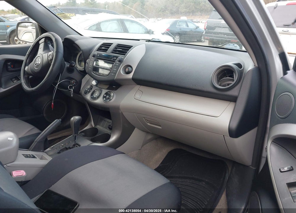 2007 TOYOTA RAV4 VIN: JTMBD31V776040060