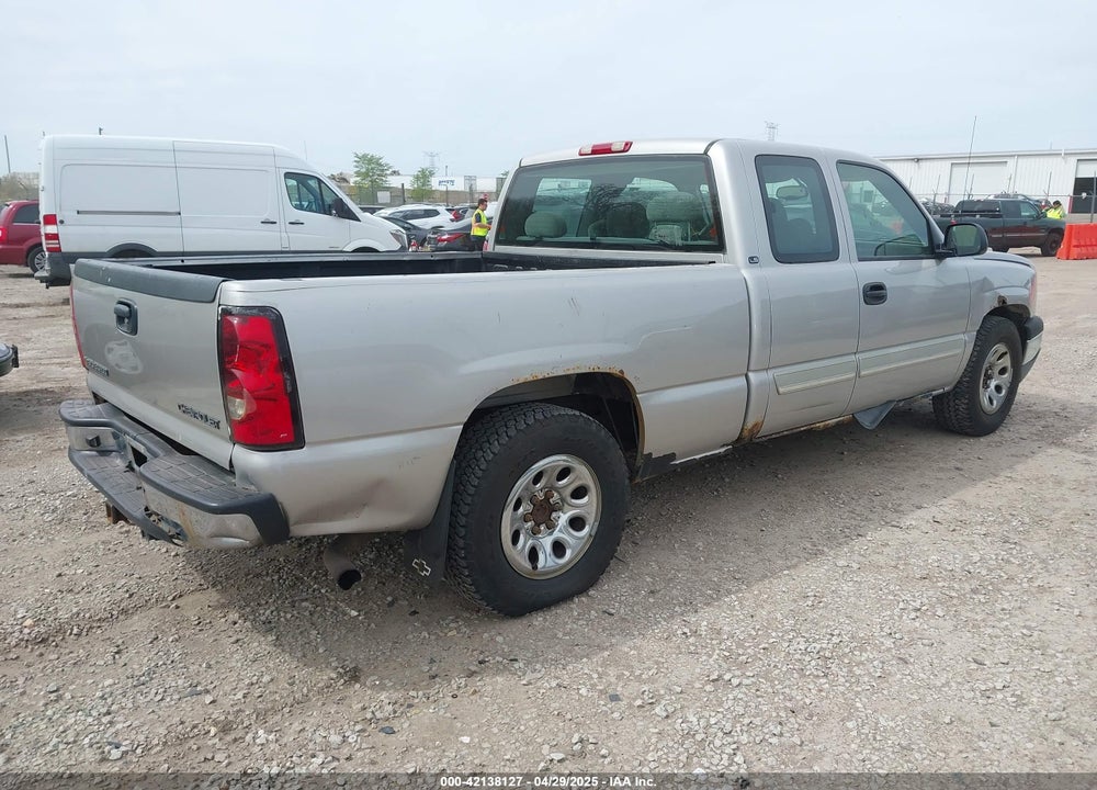 2005 CHEVROLET SILVERADO 1500 LS VIN: 2GCEC19V851328750