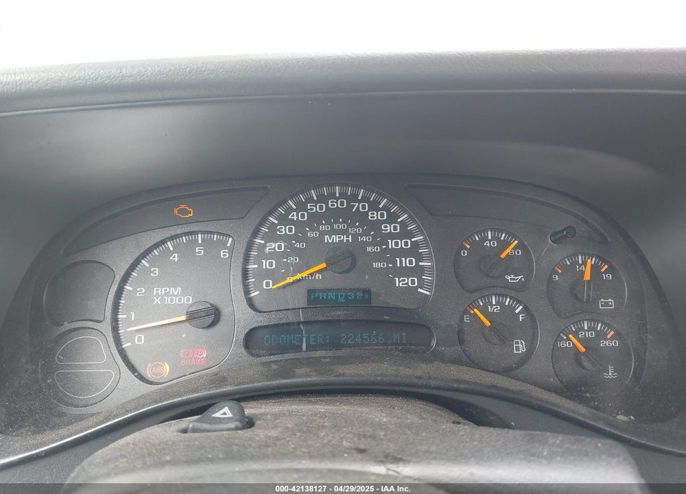 2005 CHEVROLET SILVERADO 1500 LS VIN: 2GCEC19V851328750