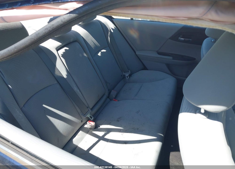 2017 HONDA ACCORD VIN: 1HGCR2F31HA130554