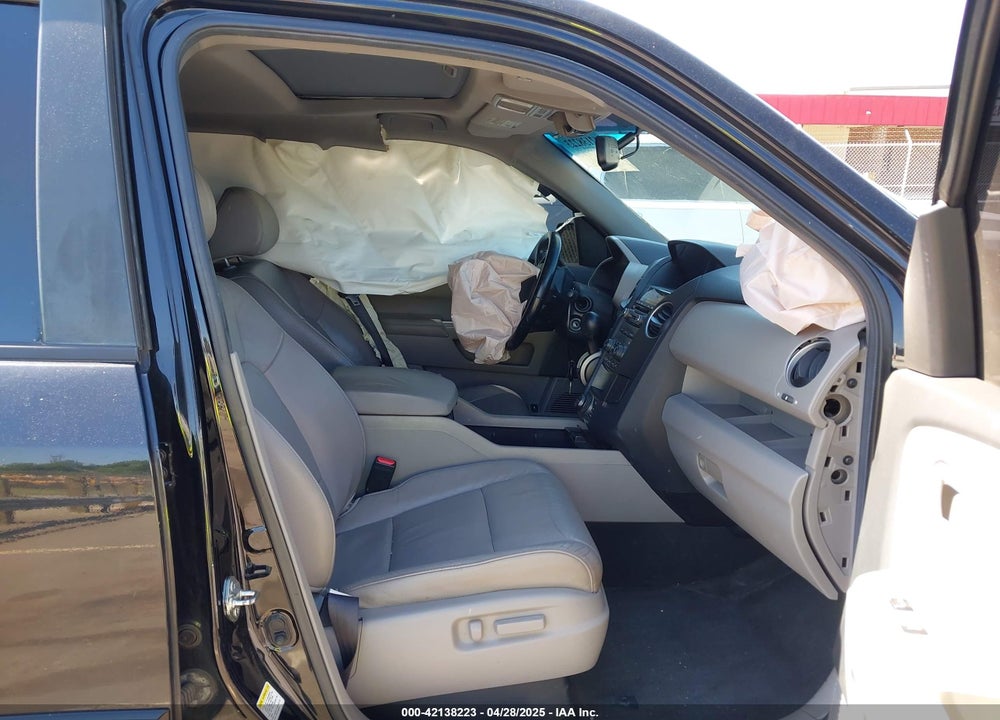 2012 HONDA PILOT VIN: 5FNYF4H71CB056805