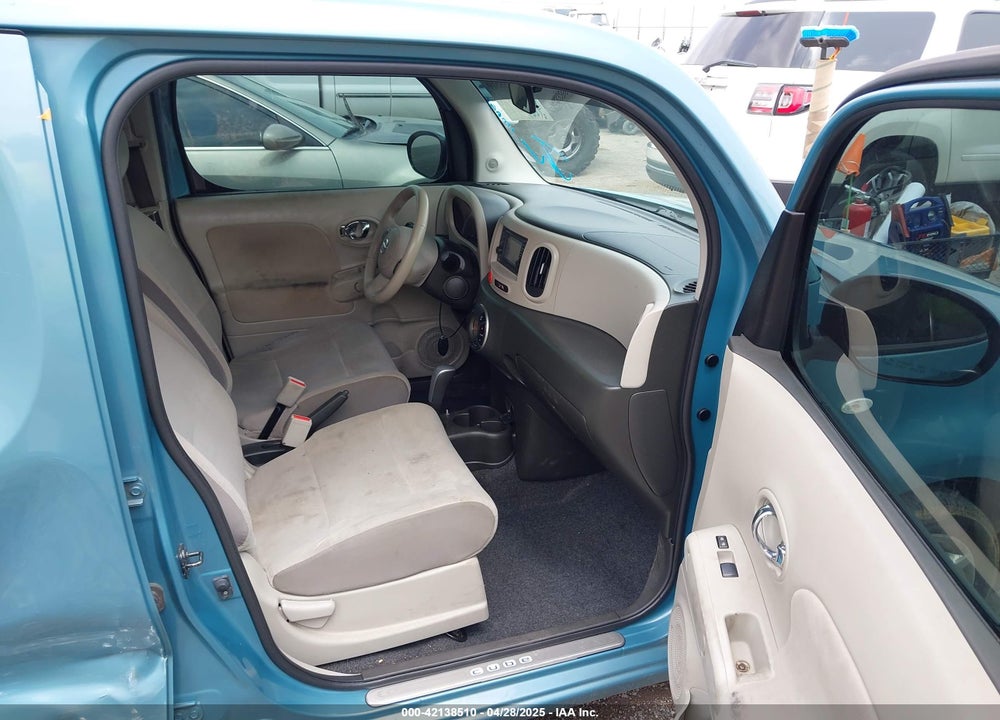 2011 NISSAN CUBE VIN: JN8AZ2KR8BT214693