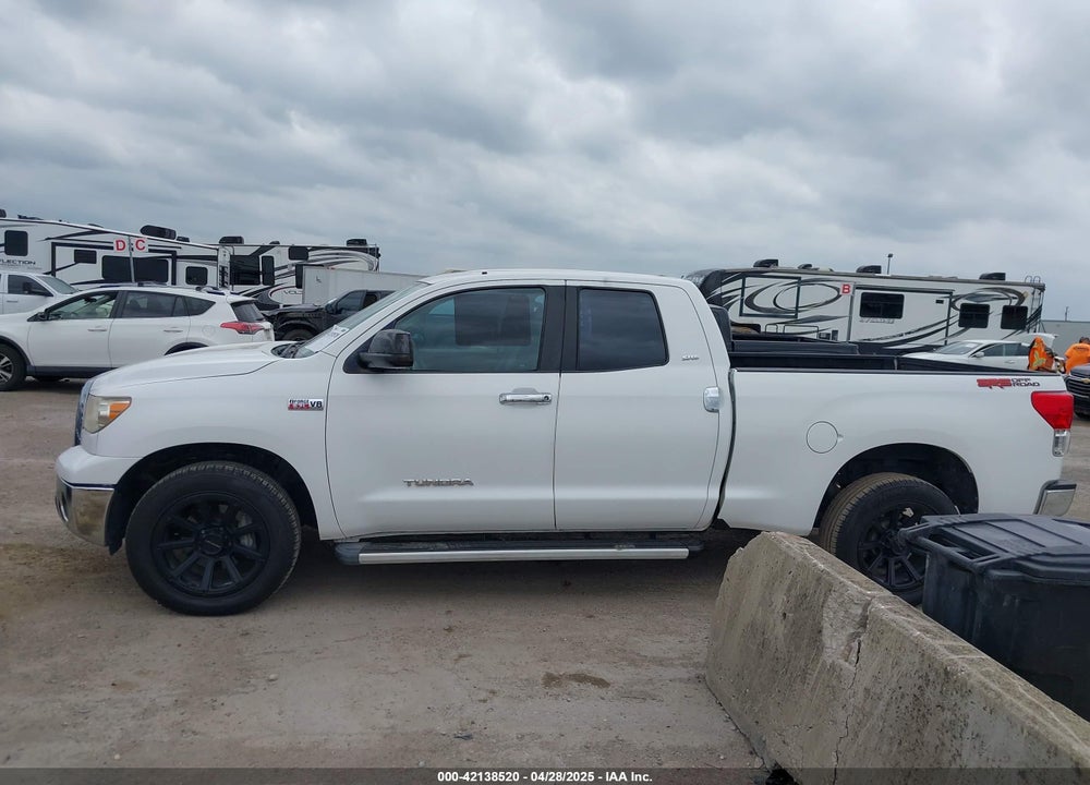 2011 TOYOTA TUNDRA GRADE 5.7L V8 VIN: 5TFRY5F15BX101297