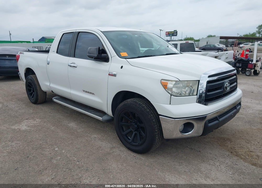 2011 TOYOTA TUNDRA GRADE 5.7L V8 VIN: 5TFRY5F15BX101297