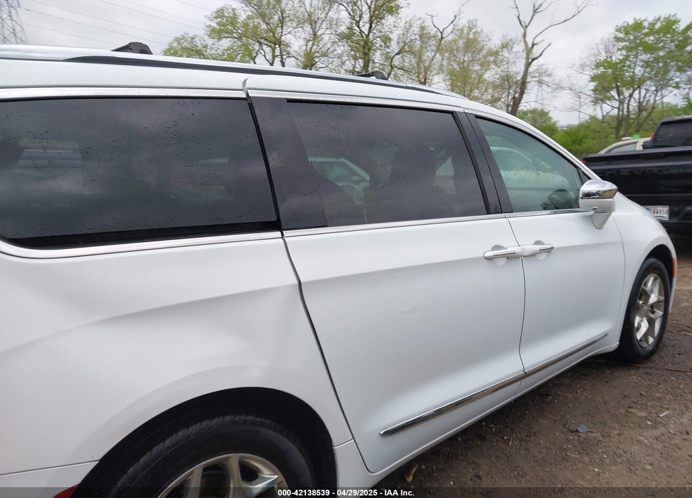 2017 CHRYSLER PACIFICA LIMITED VIN: 2C4RC1GG0HR598664