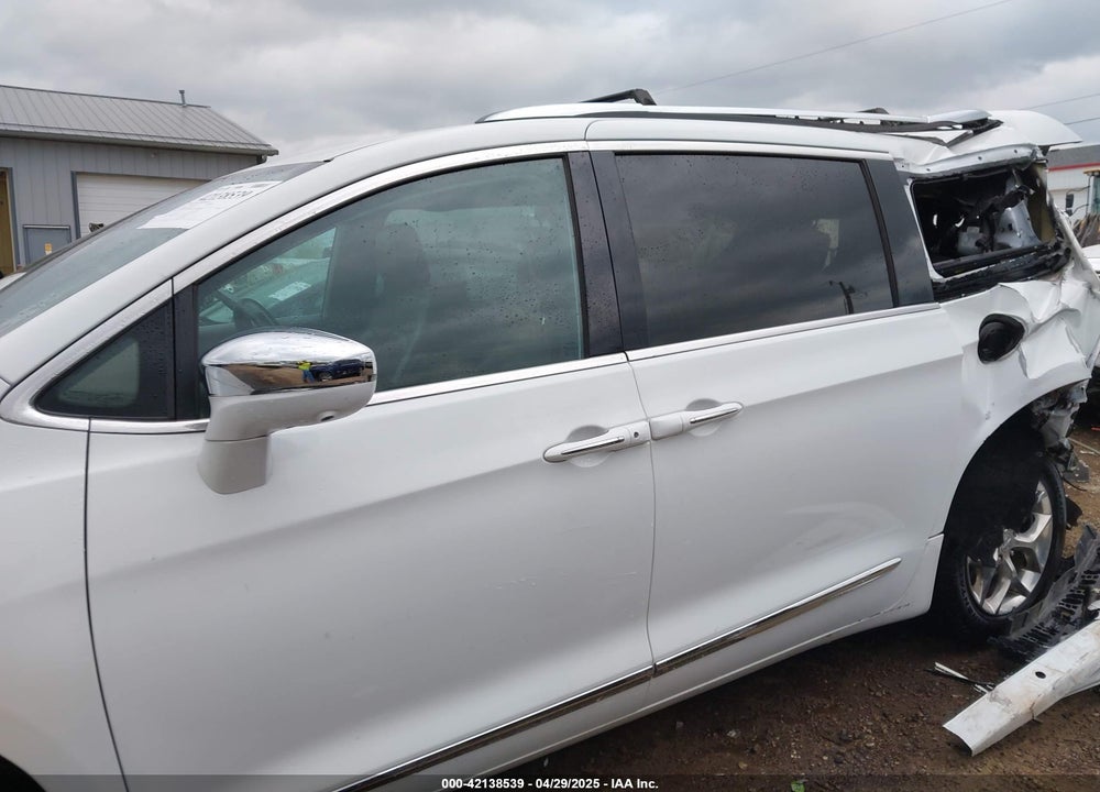 2017 CHRYSLER PACIFICA LIMITED VIN: 2C4RC1GG0HR598664