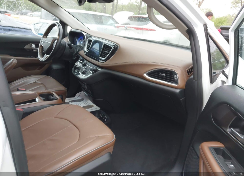 2017 CHRYSLER PACIFICA LIMITED VIN: 2C4RC1GG0HR598664