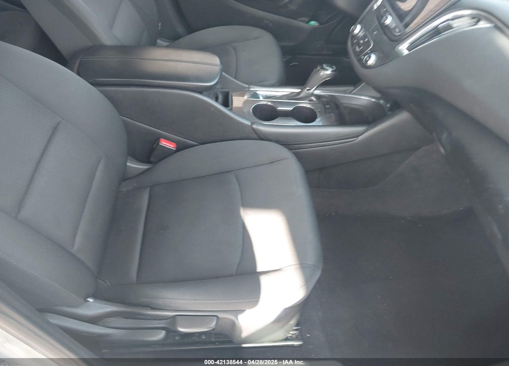 2017 CHEVROLET MALIBU VIN: 1G1ZE5ST6HF120884