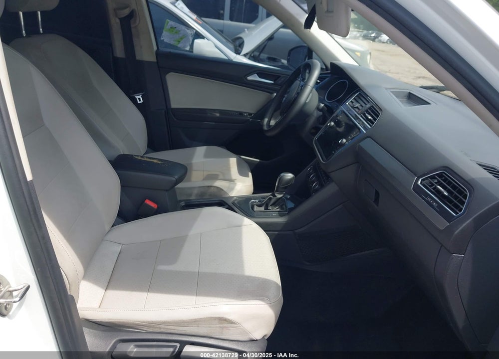 2020 VOLKSWAGEN TIGUAN VIN: 3VV3B7AX6LM054238