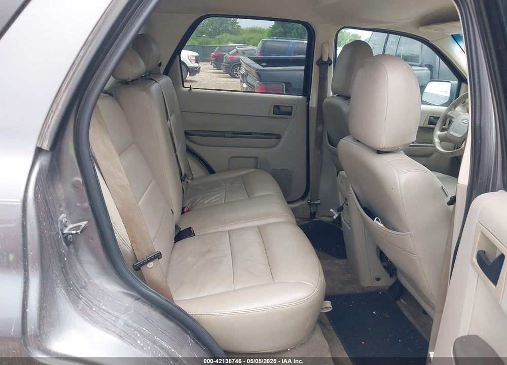 2009 FORD ESCAPE VIN: 1FMCU03749KA29640