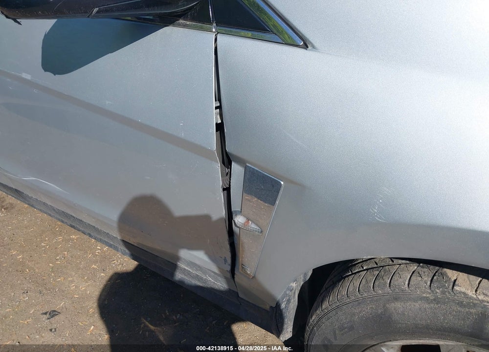 2011 CADILLAC SRX VIN: 3GYFNAEYXBS674033