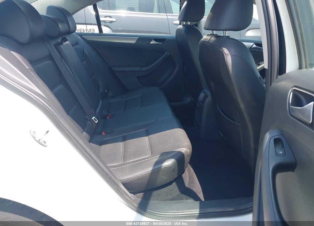 2017 VOLKSWAGEN JETTA VIN: 3VWDB7AJ1HM315214