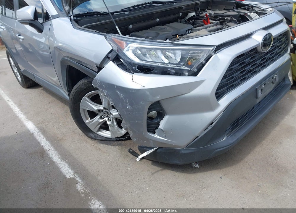 2021 TOYOTA RAV4 XLE VIN: 2T3W1RFV3MC142277