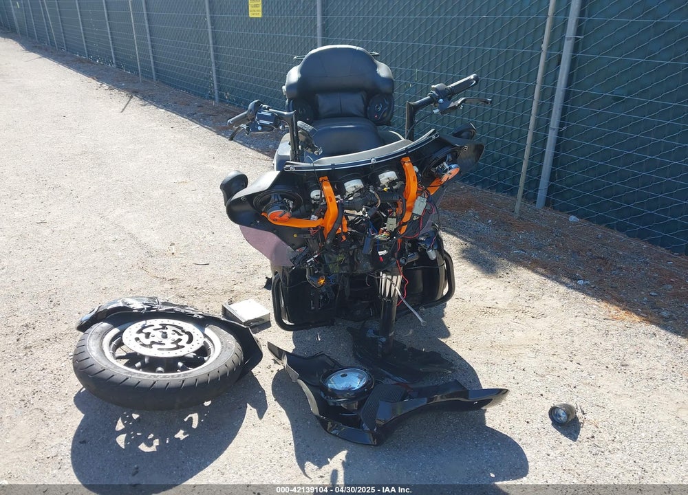 2008 HARLEY-DAVIDSON FLHTCUI VIN: 1HD1FC4118Y675441