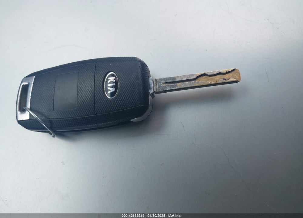 2017 KIA SOUL VIN: KNDJP3A56H7476798